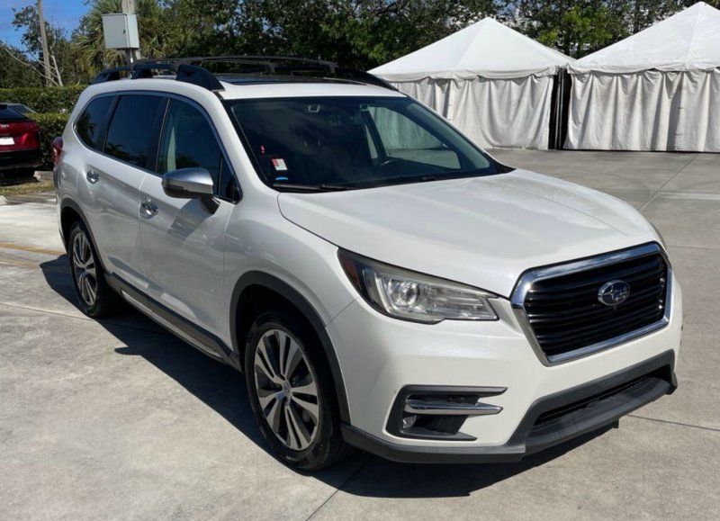 2019 Subaru Ascent Touring's photo