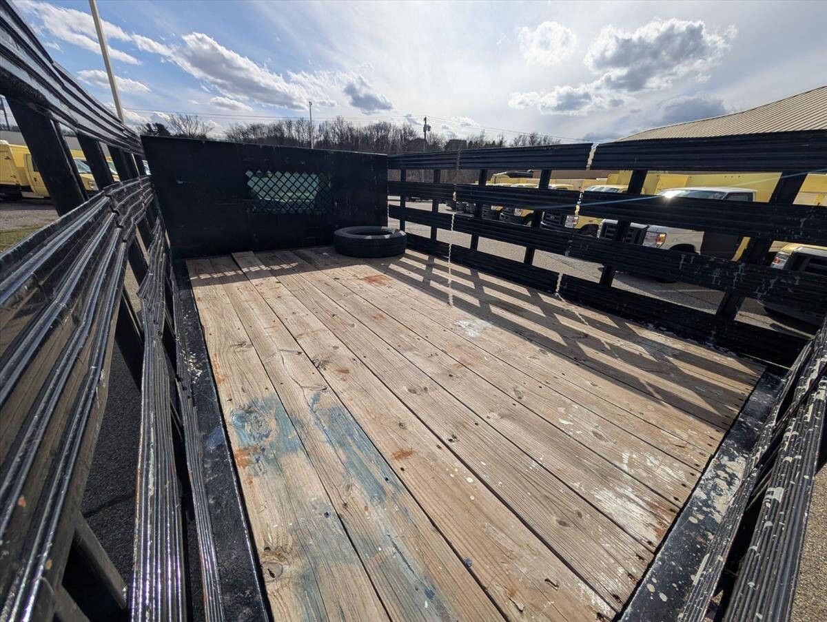 2005 Ford F-450 Super Duty 21