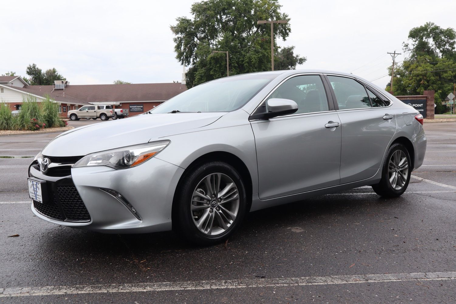 2017 Toyota Camry SE | Victory Motors of Colorado