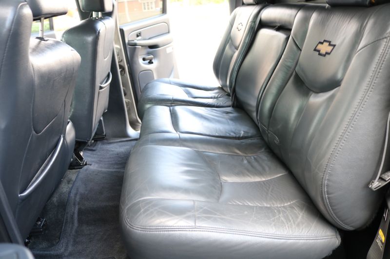 2002 Chevrolet Avalanche LT | Victory Motors of Colorado
