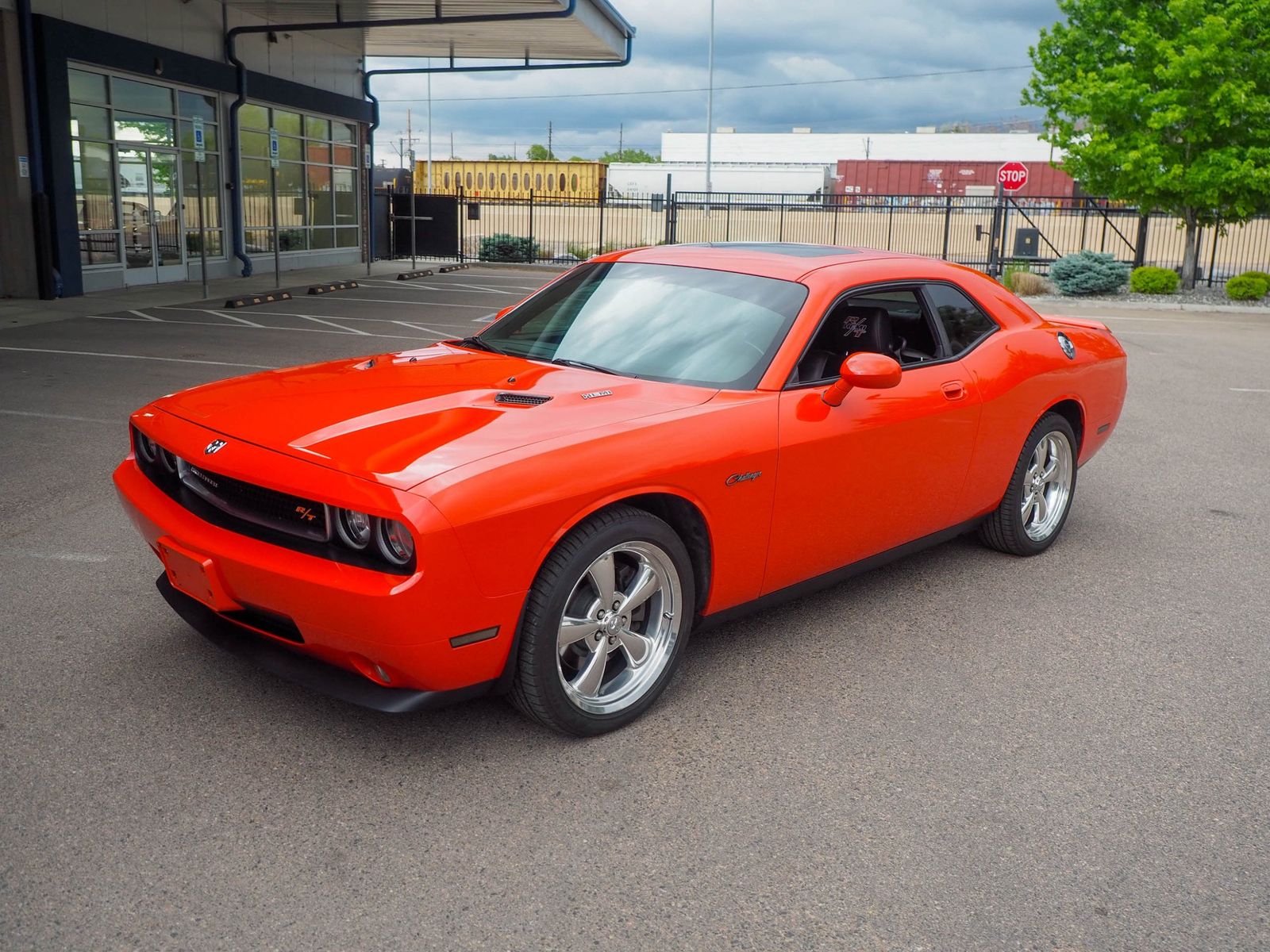 2010 Dodge Challenger 35