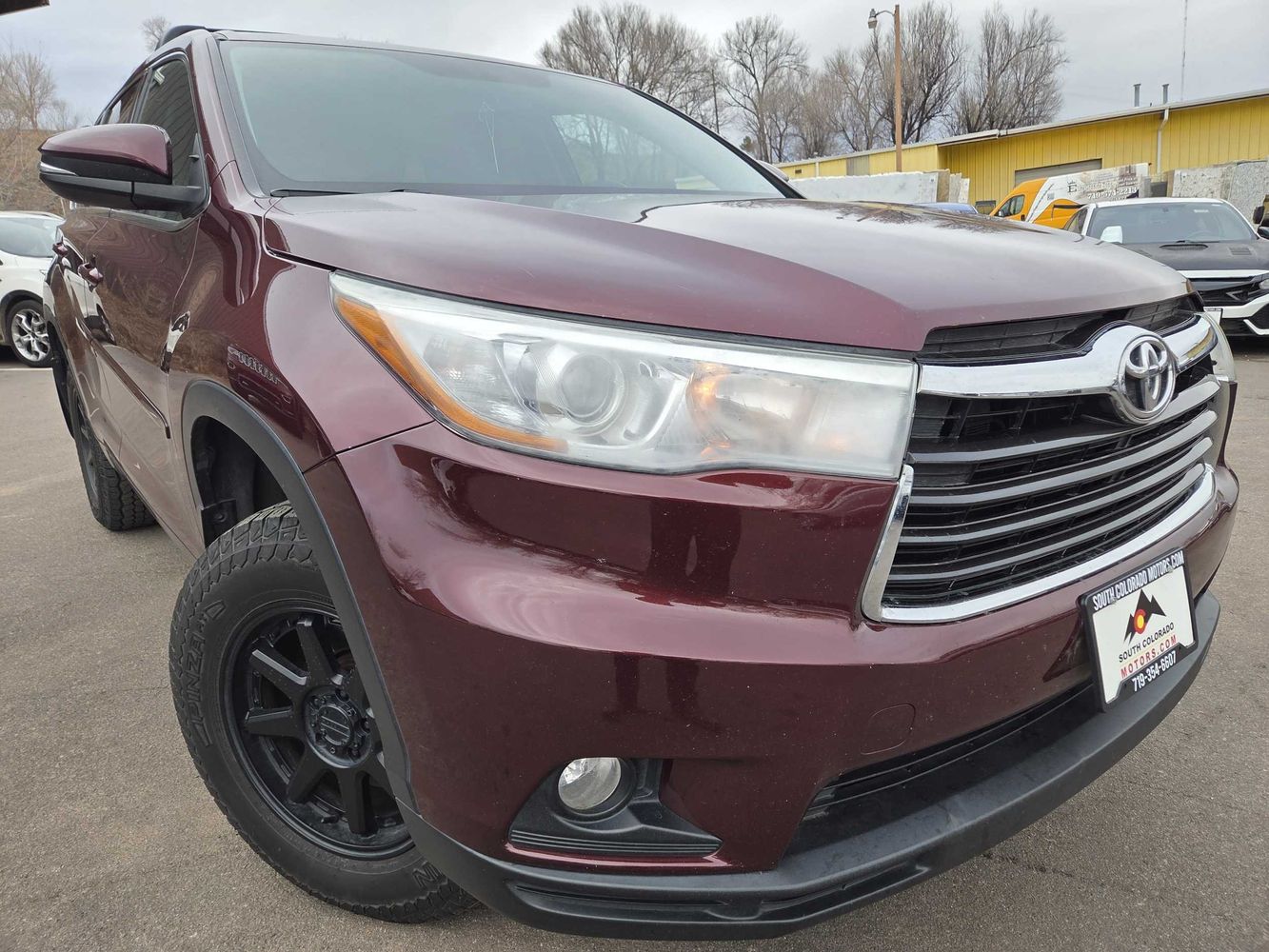 2015 Toyota Highlander LE Plus's photo