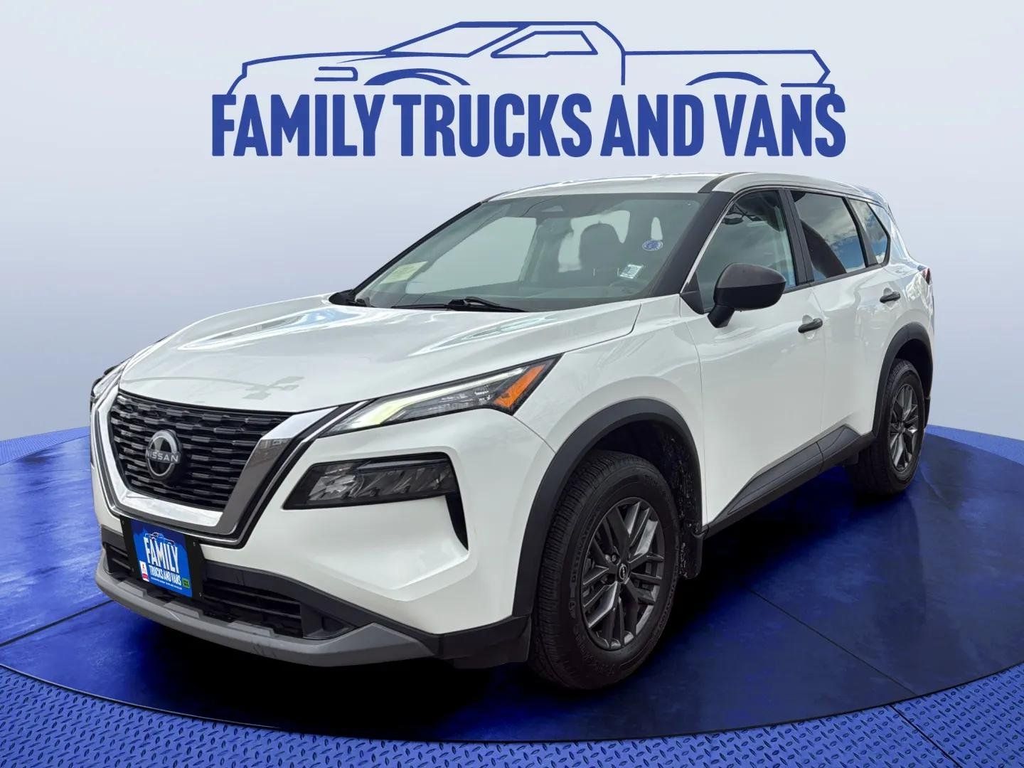 2023 Nissan Rogue S AWD's photo