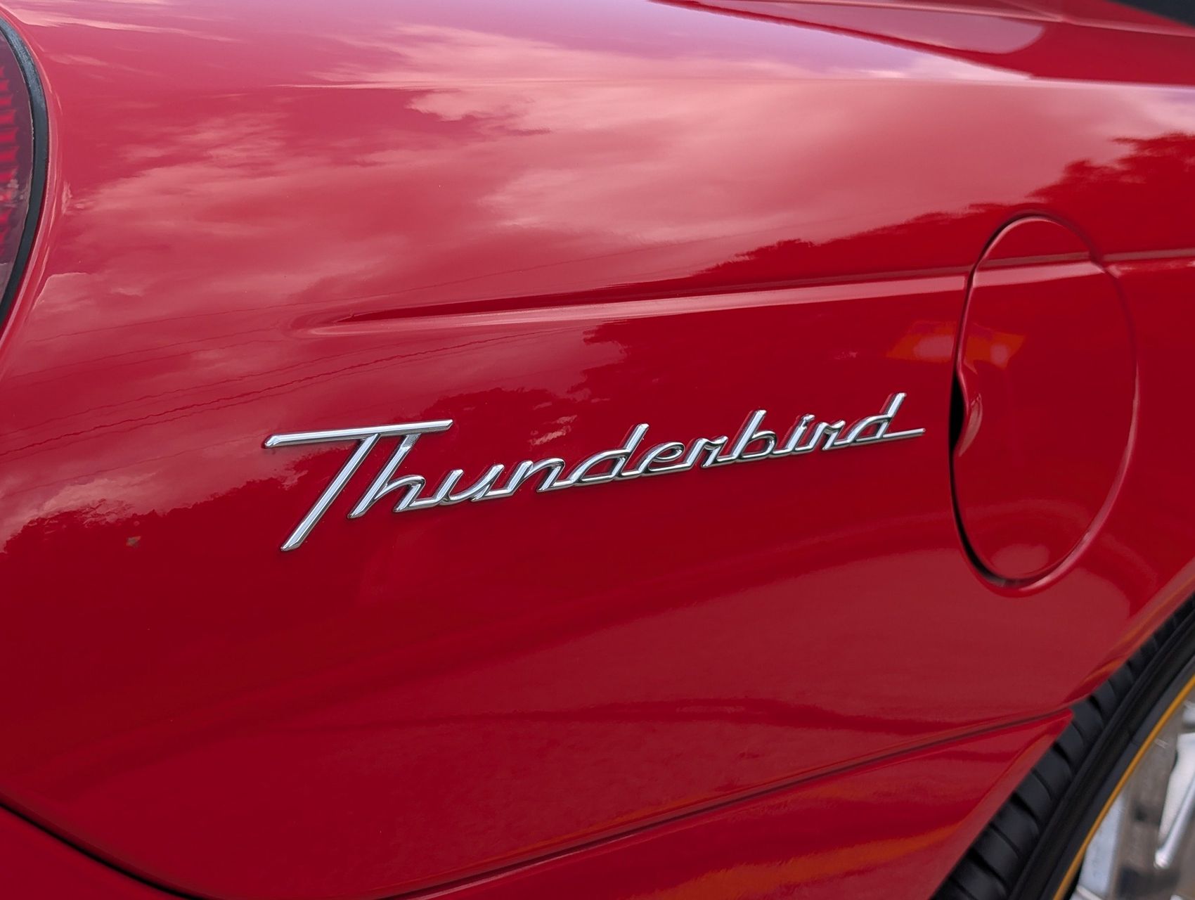 2002 Ford Thunderbird 37