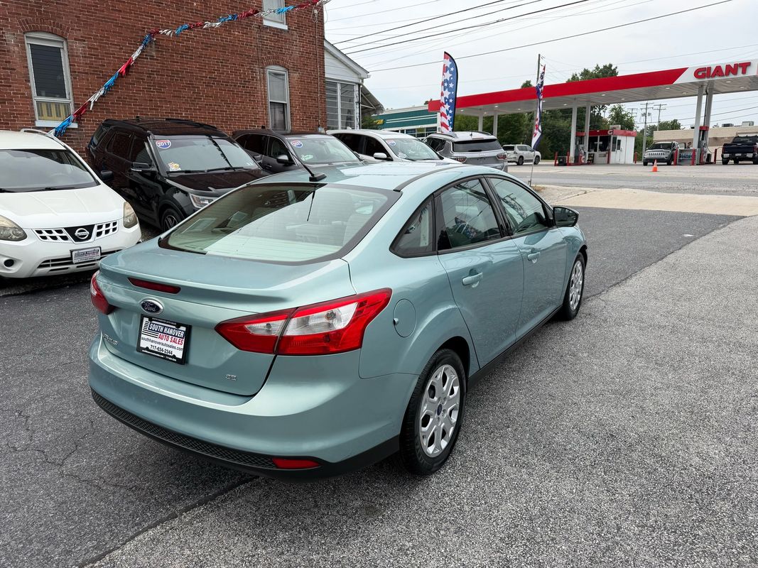 View vehicle photo 5