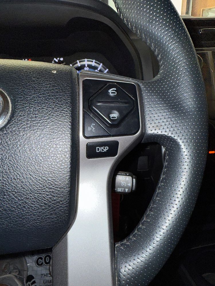 2017 Toyota 4Runner SR5 photo 23