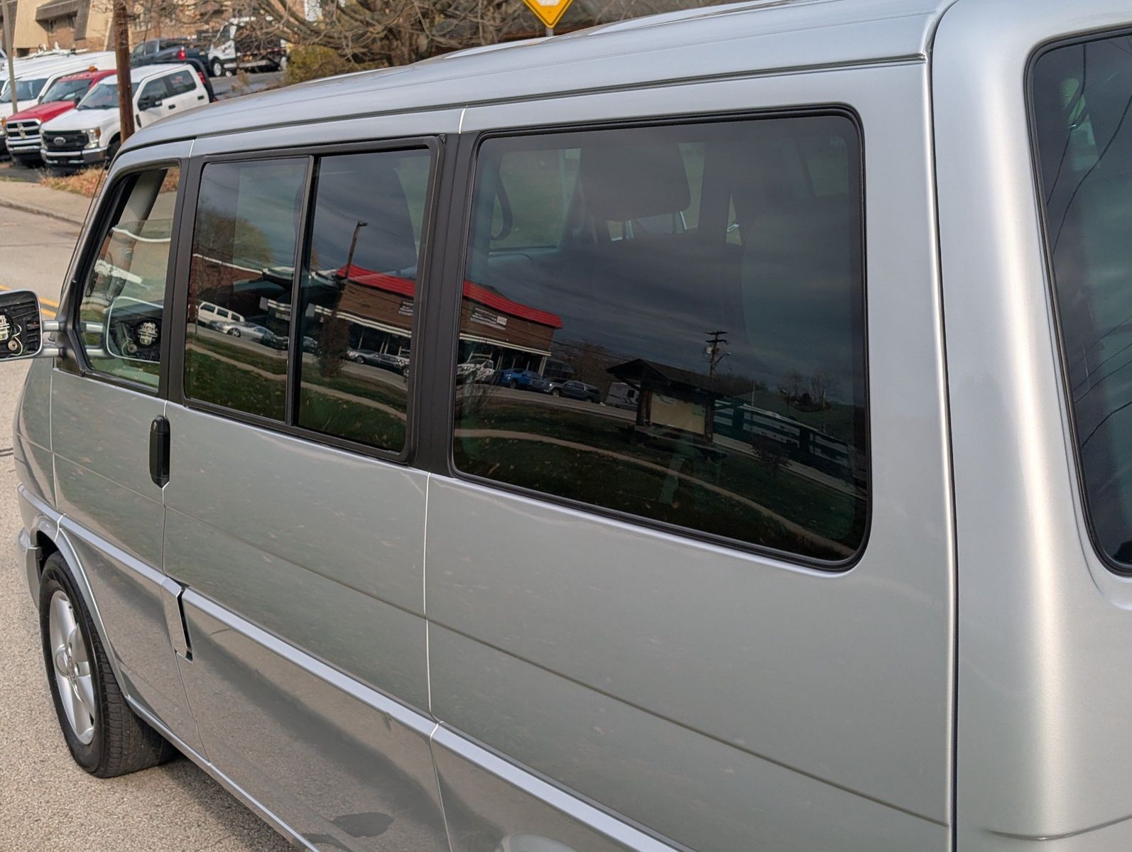 2003 Volkswagen EuroVan 43