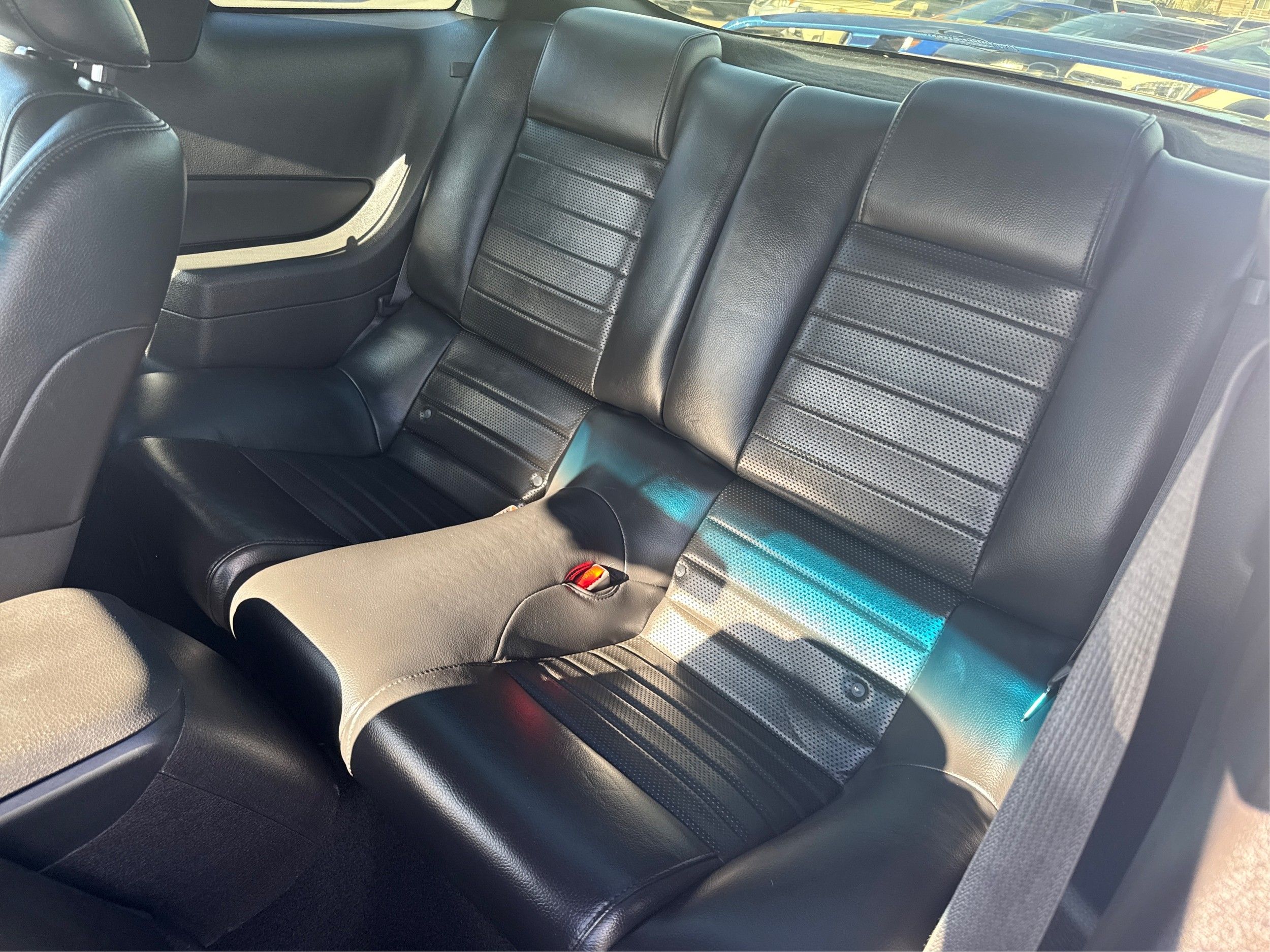 2007 Ford Mustang GT Deluxe photo 11
