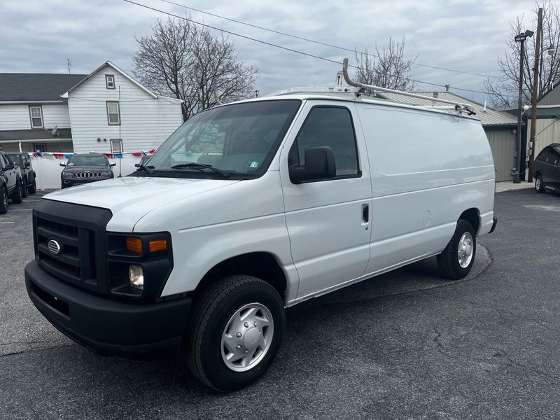 2008 Ford E-Series E-150 Cargo Van