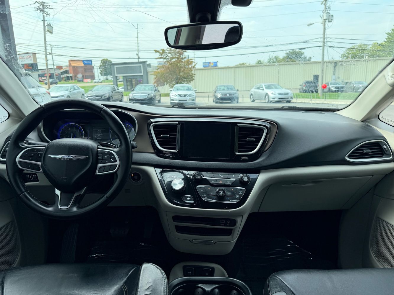 2018 Chrysler Pacifica Touring L photo 24