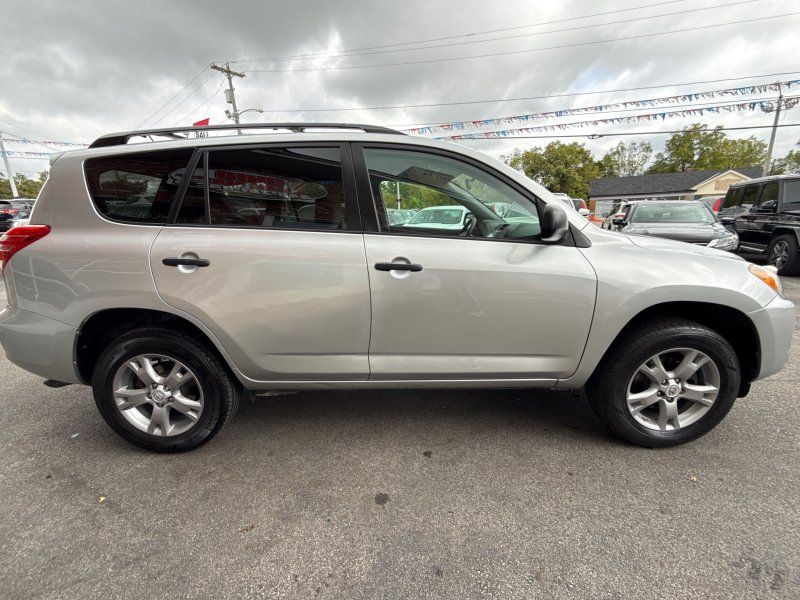 2009 Toyota RAV4 Base photo 4