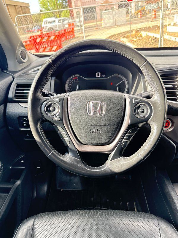 2017 Honda Ridgeline RTL-T - Photo 8
