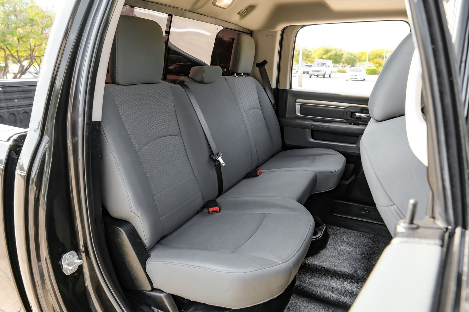 2018 Ram 2500 SLT photo 29