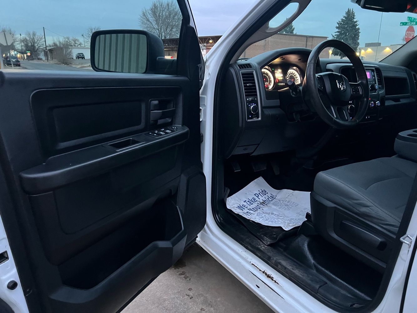 2018 RAM Ram 1500 Pickup Tradesman photo 9