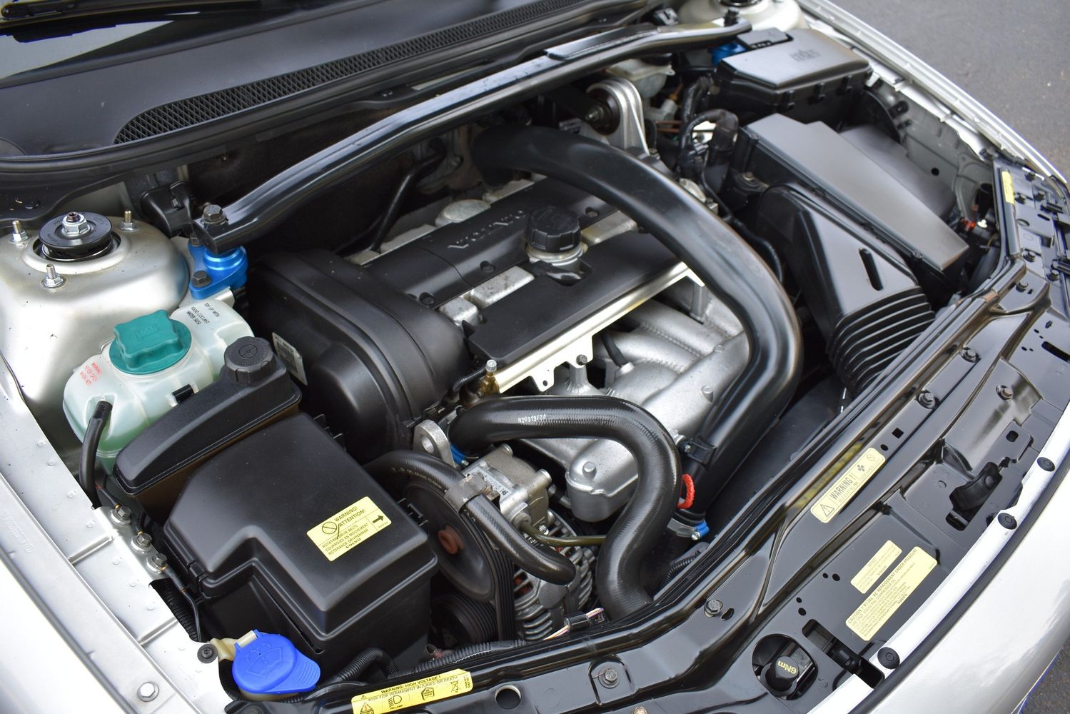 2005 Volvo S60 T5 | Victory Motors of Colorado