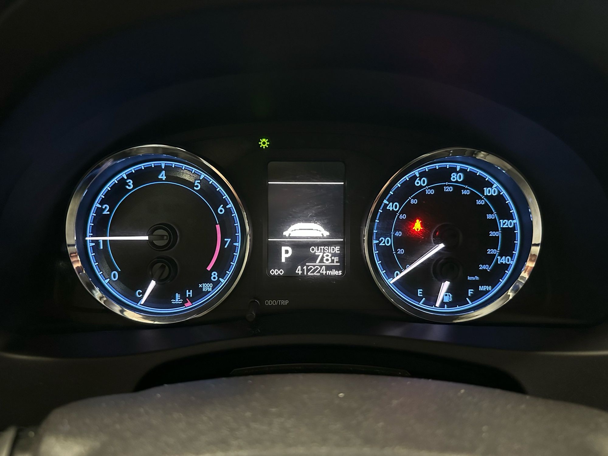 2018 Toyota Corolla LE photo 7