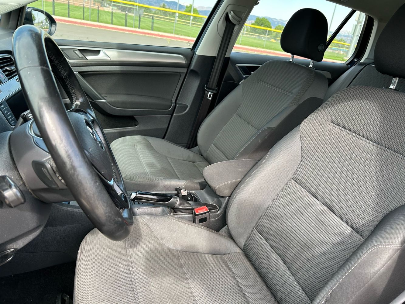 2016 Volkswagen Golf TSI S photo 10