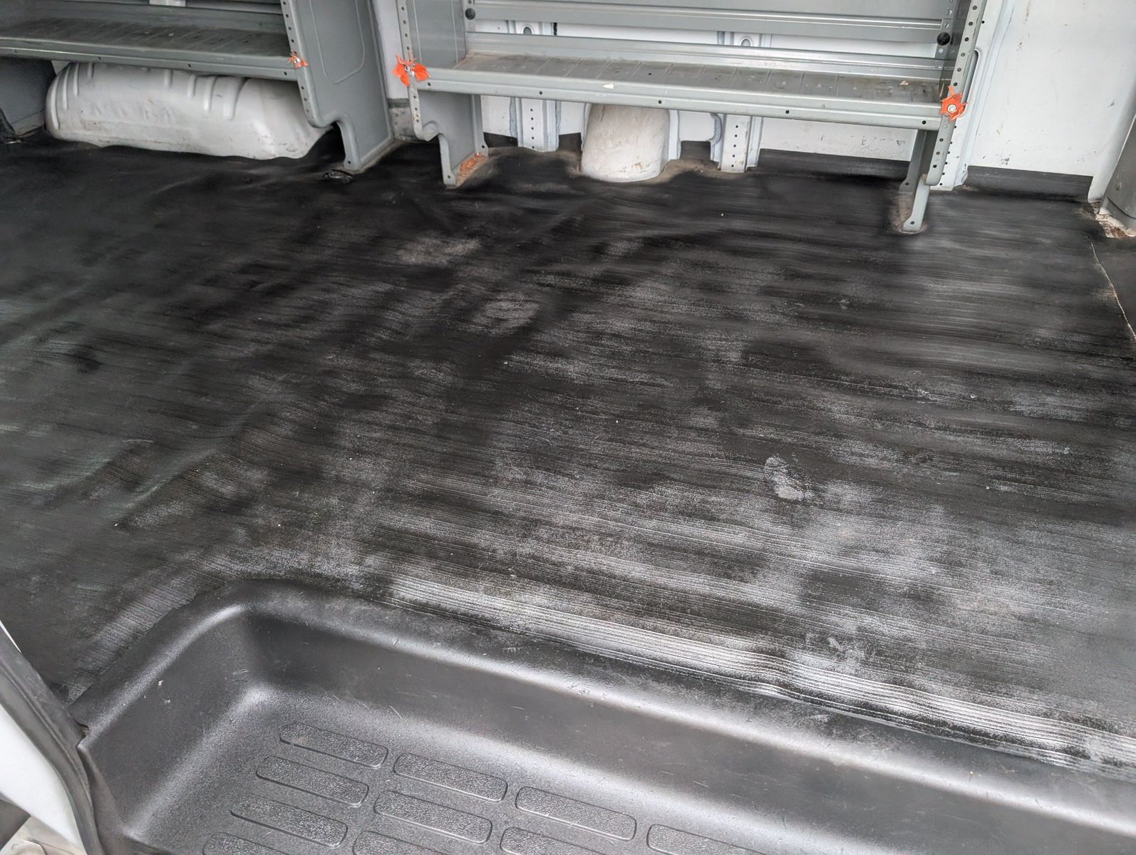 2018 GMC Savana Cargo 41