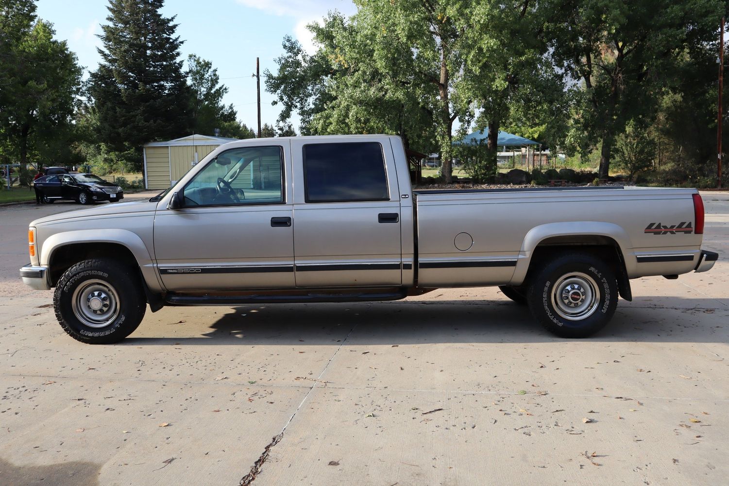 1999 GMC Sierra 3500 Classic K3500 SL | Victory Motors of Colorado