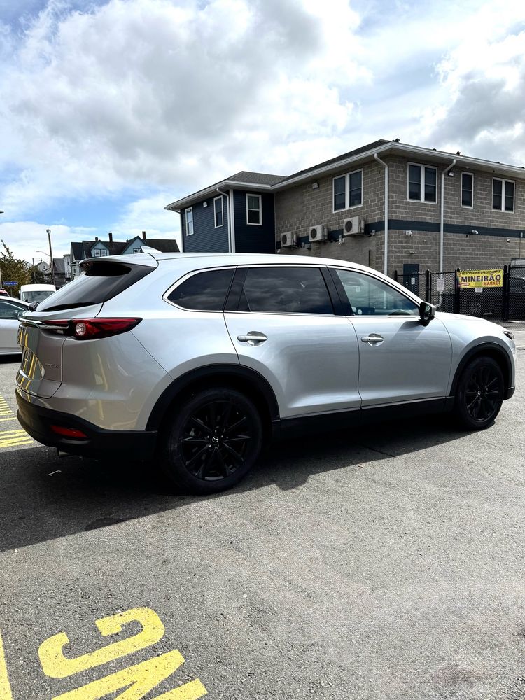 2023 Mazda CX-9 Touring photo 4