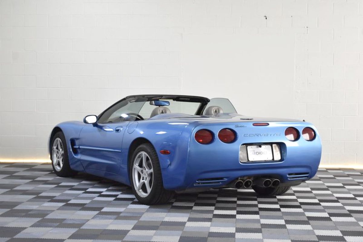 2000 Chevrolet Corvette 