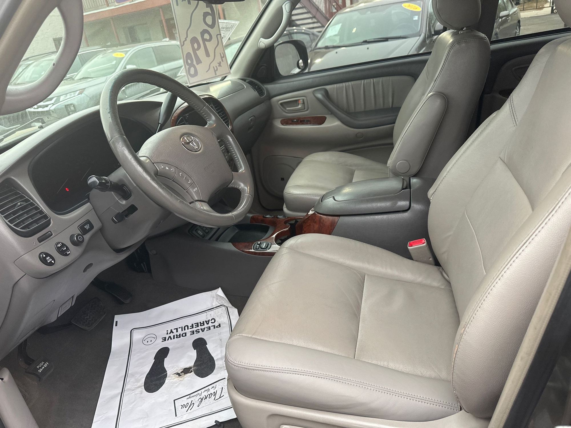 2007 Toyota Sequoia Limited photo 21