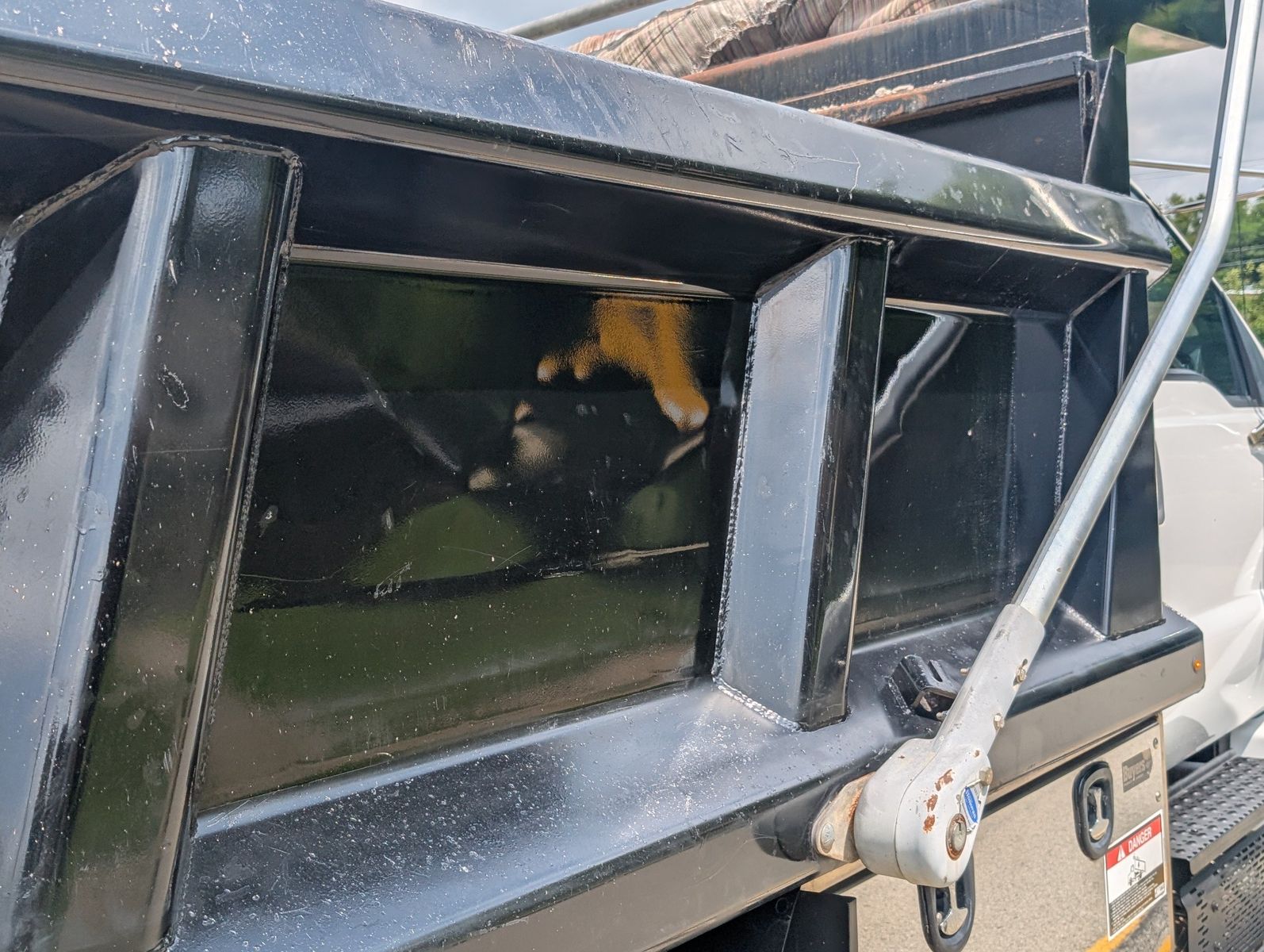 2015 Ford F-750 99