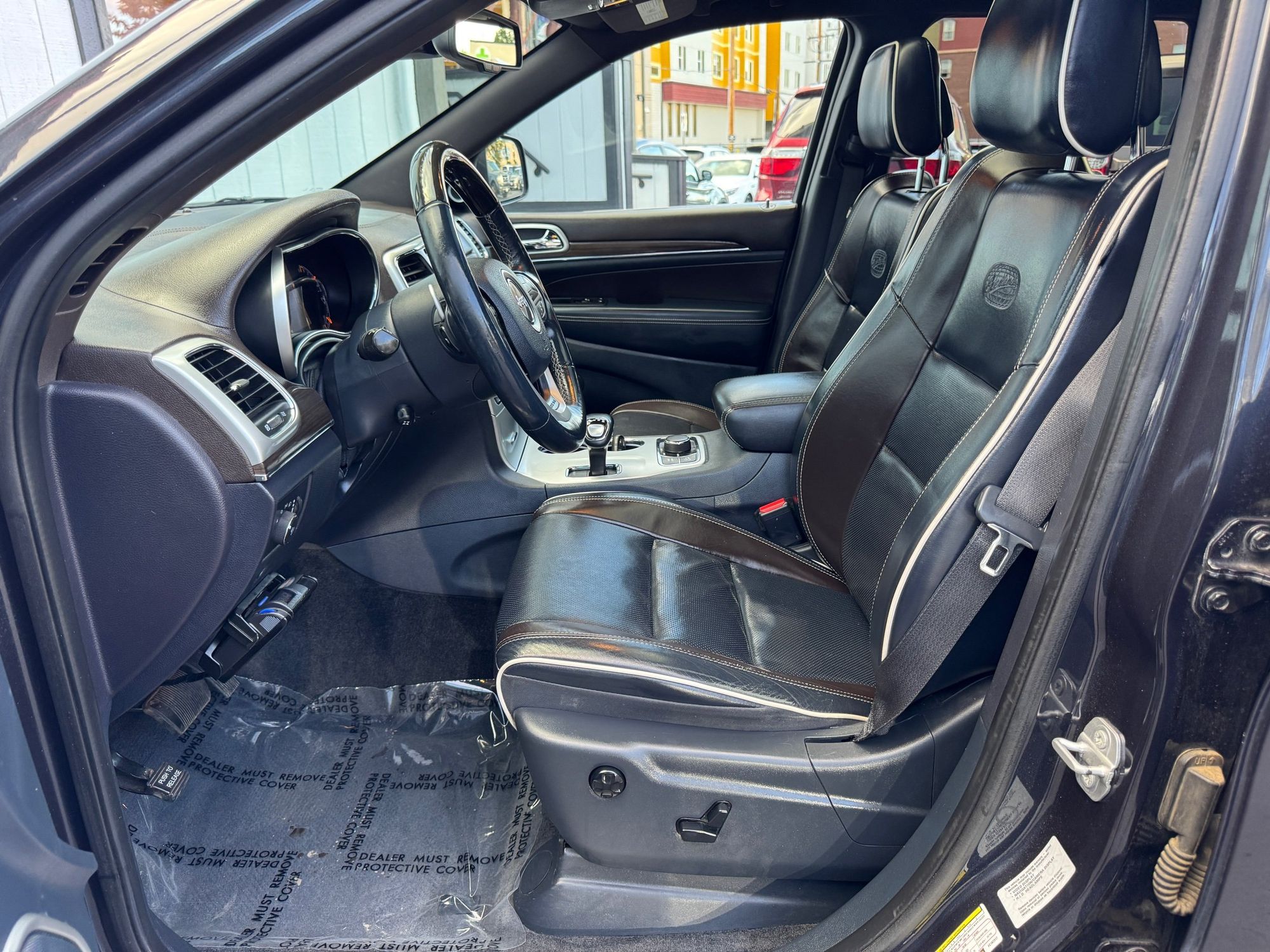 2015 Jeep Grand Cherokee Overland photo 17