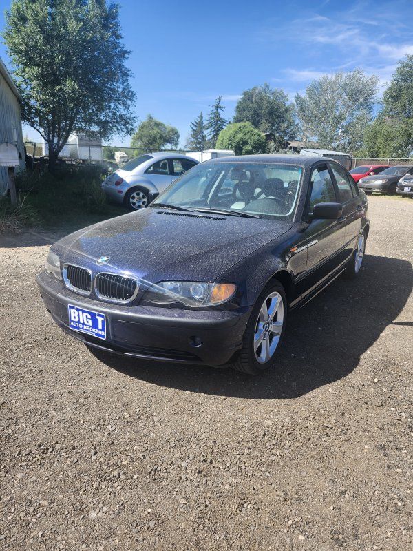 2004 BMW 3 Series 325xi's photo