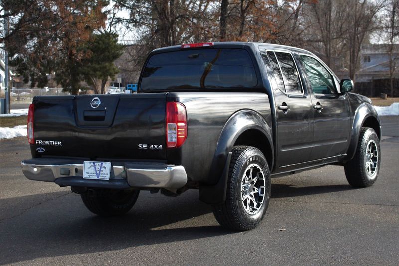 2009 Nissan Frontier Photos