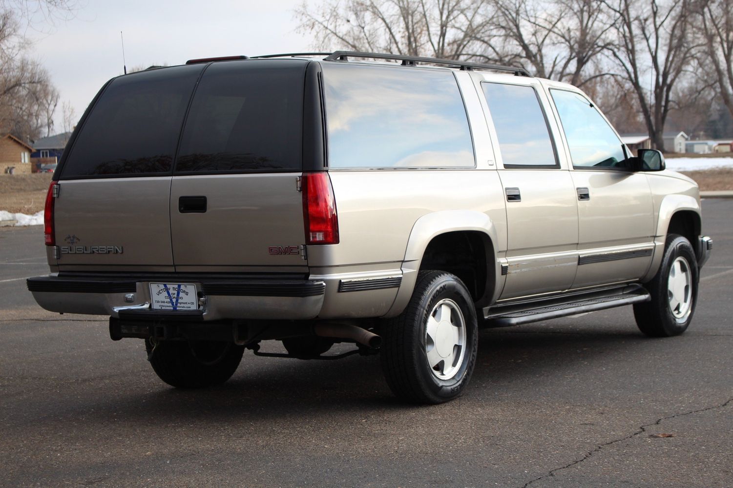 1999 GMC Suburban K1500 SLT | Victory Motors of Colorado