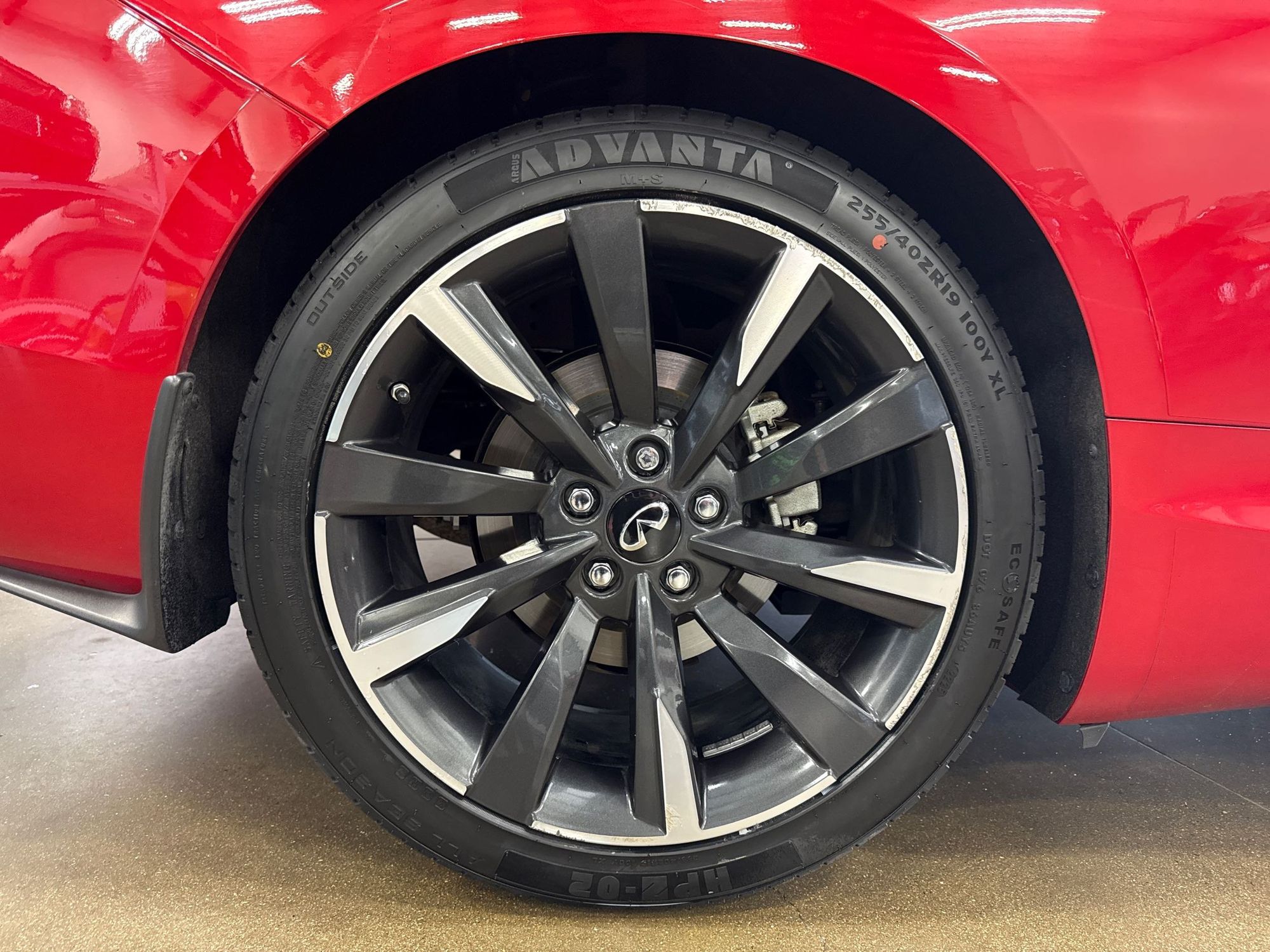 2022 Infiniti Q60 Luxe photo 45