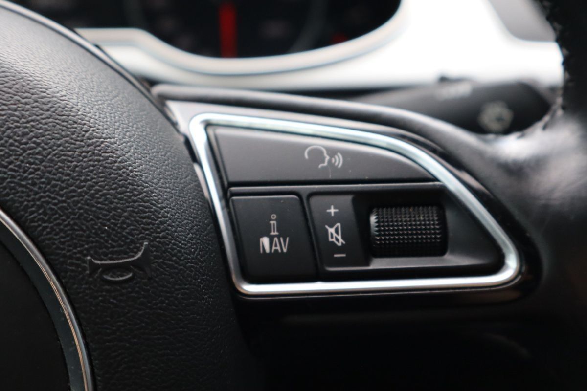 2016 Audi A4 2.0T quattro Premium Plus