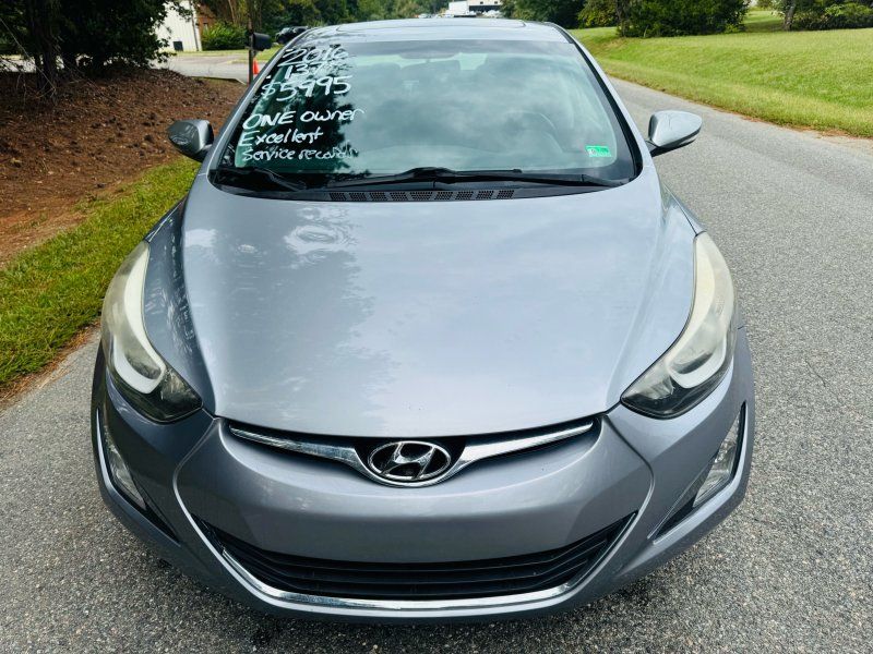 2016 Hyundai Elantra Value Edition photo 3