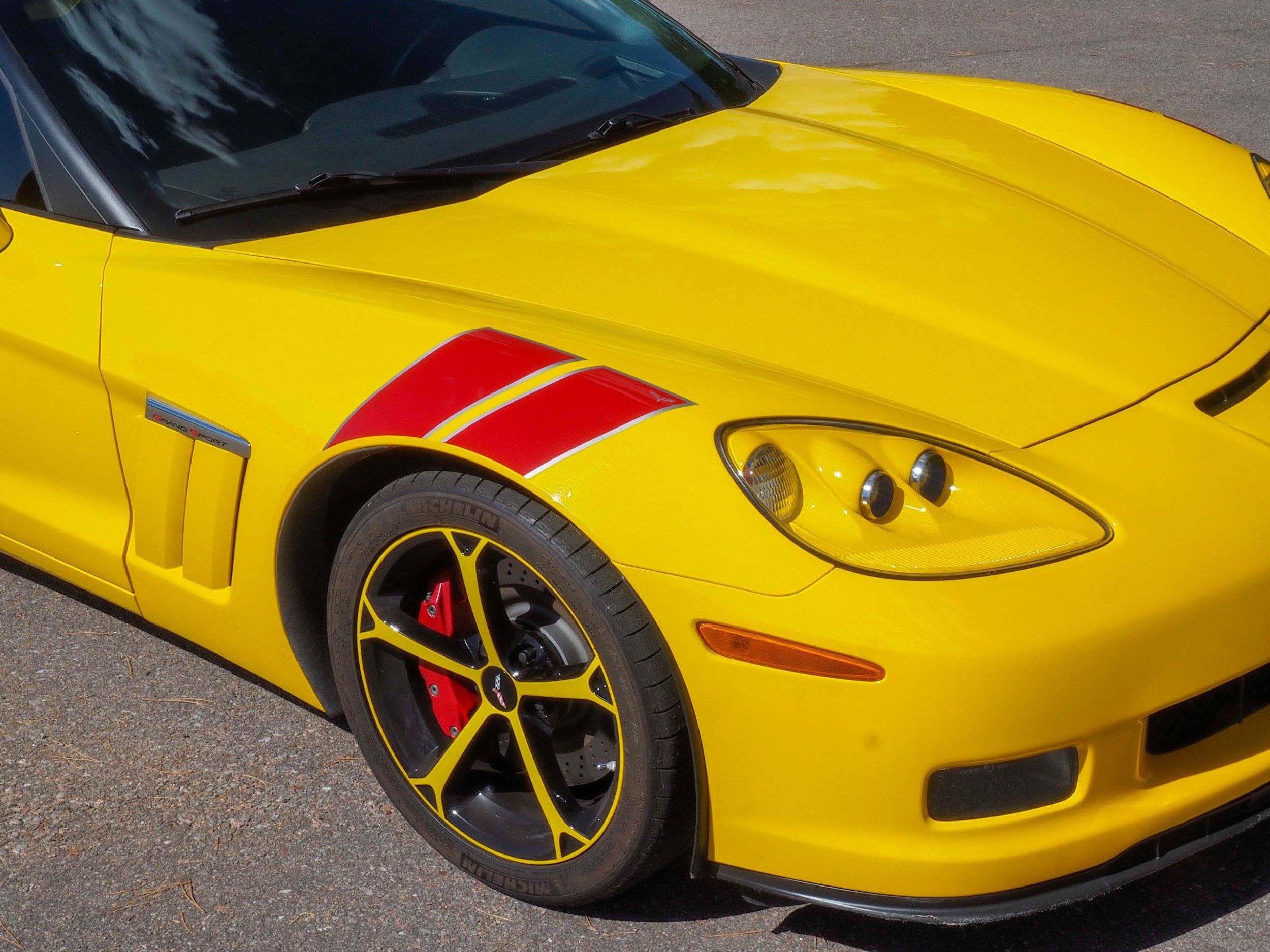 2010 Chevrolet Corvette Yellow Grand Sport