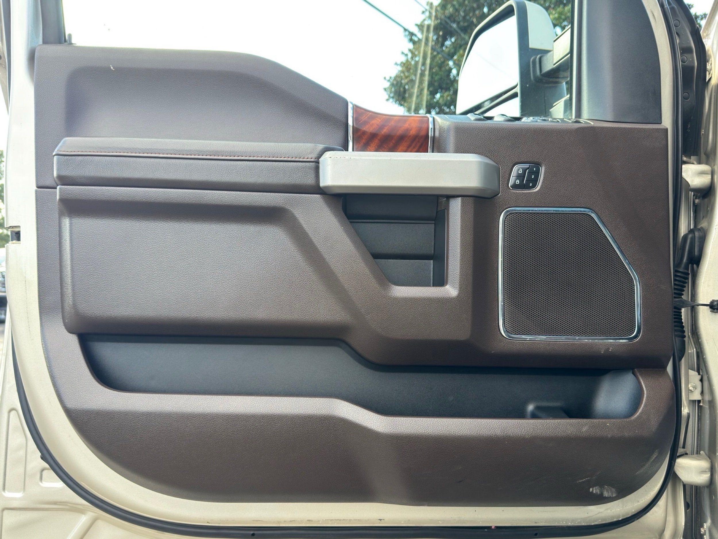 2017 Ford F-250 King Ranch photo 11