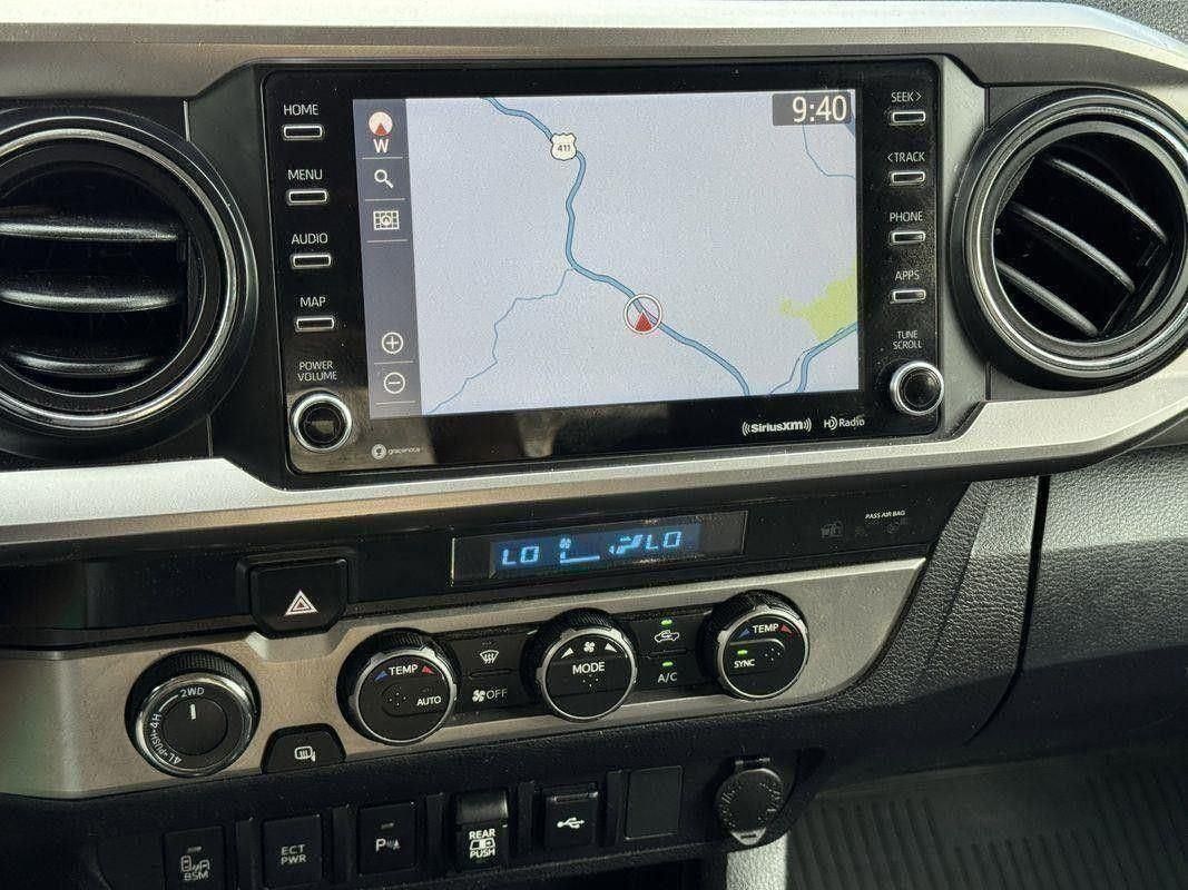 2022 Toyota Tacoma SR5 V6 photo 11