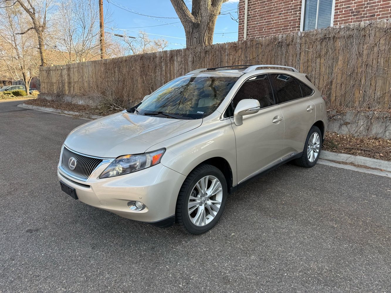 2012 Lexus RX 450h photo 2