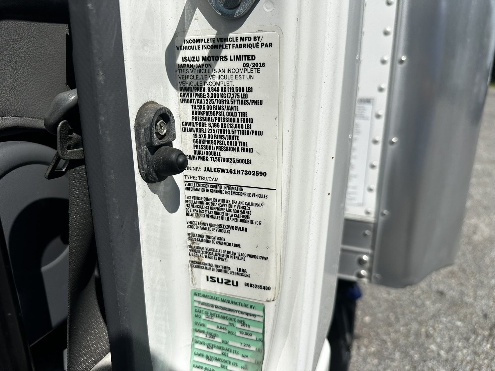 2017 Isuzu NRR 62