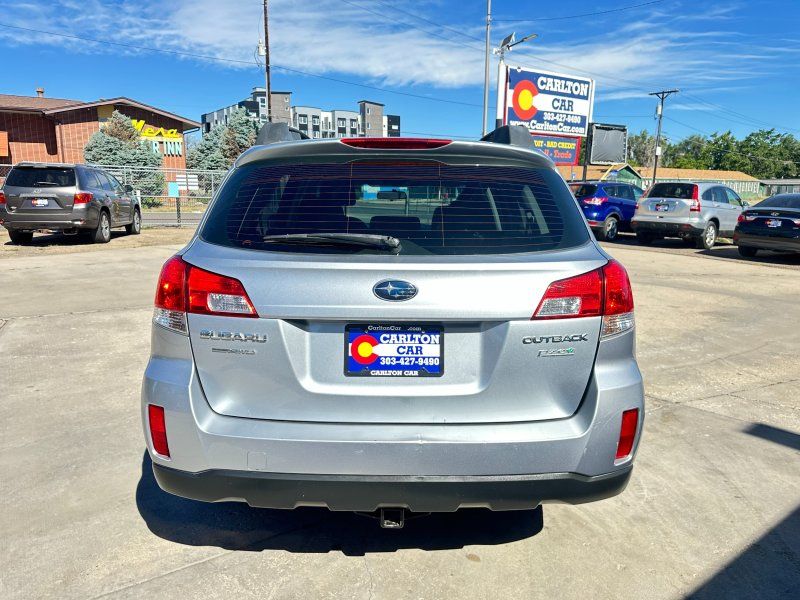 2012 Subaru Outback 2.5i - Silver exterior view 12