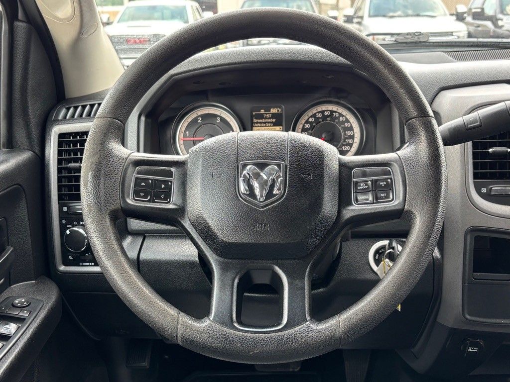 2017 Ram 2500 ST Tradesman photo 35