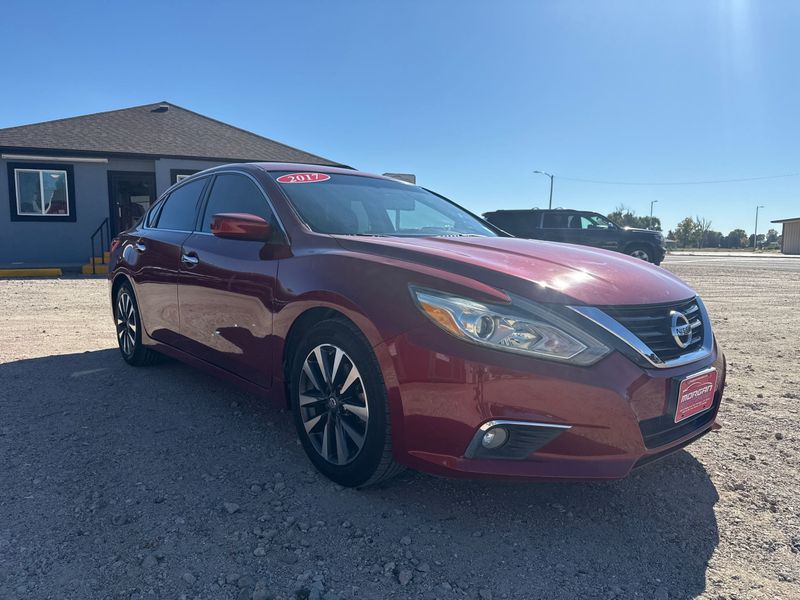  2017 Nissan Altima 2.5 SV   
