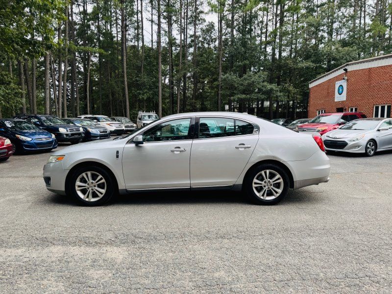 2009 Lincoln MKS 
