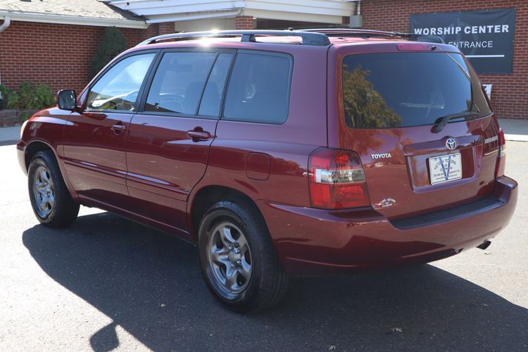 2006 Toyota Highlander Base | Victory Motors of Colorado