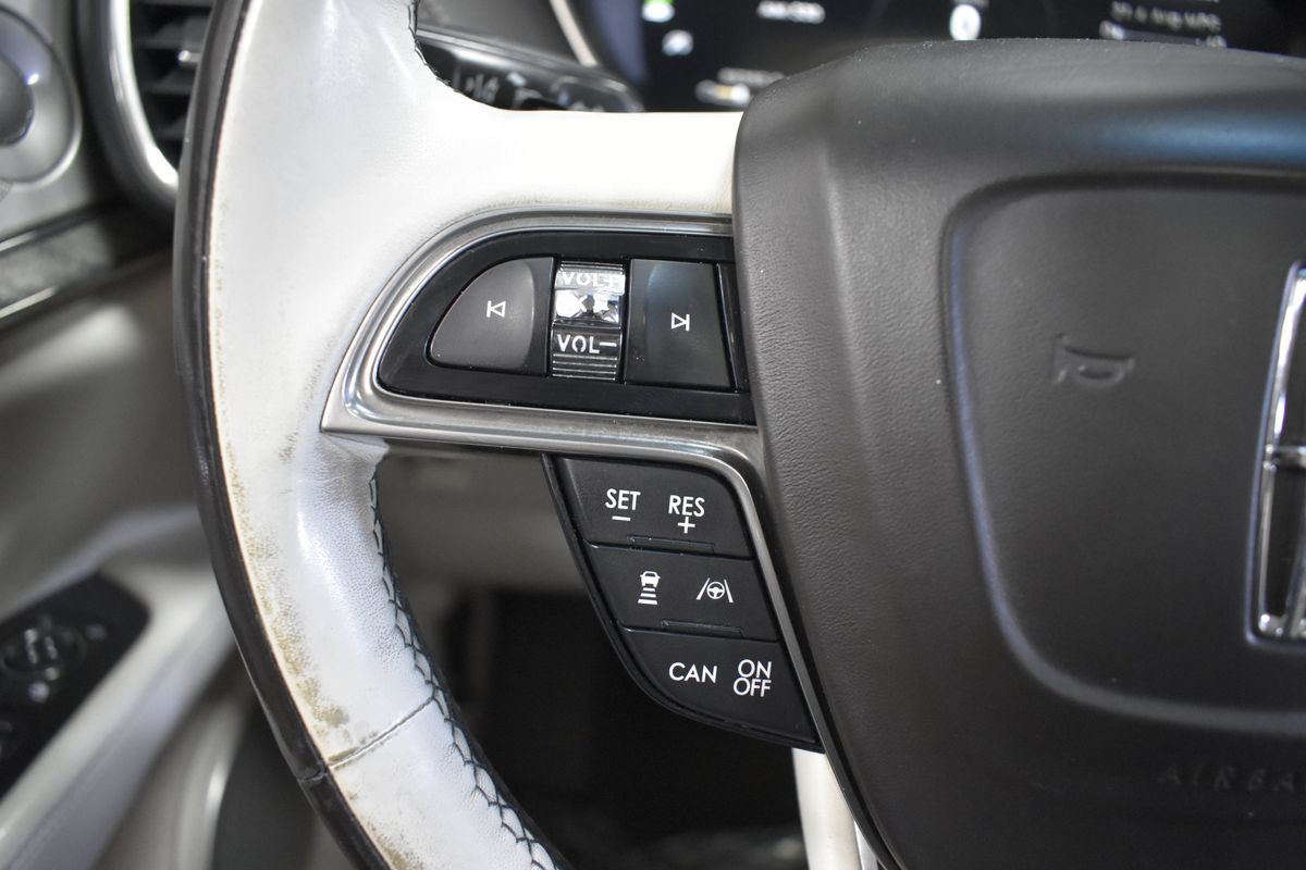 2019 Lincoln Nautilus Black Label