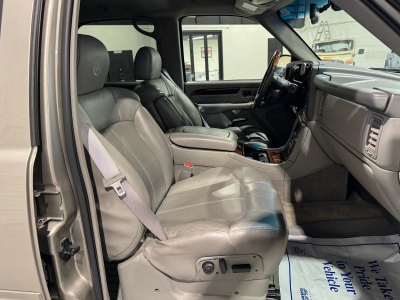 2002 Cadillac Escalade Base, photo 20