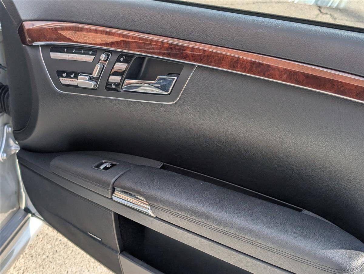 2009 Mercedes-Benz S-Class 70