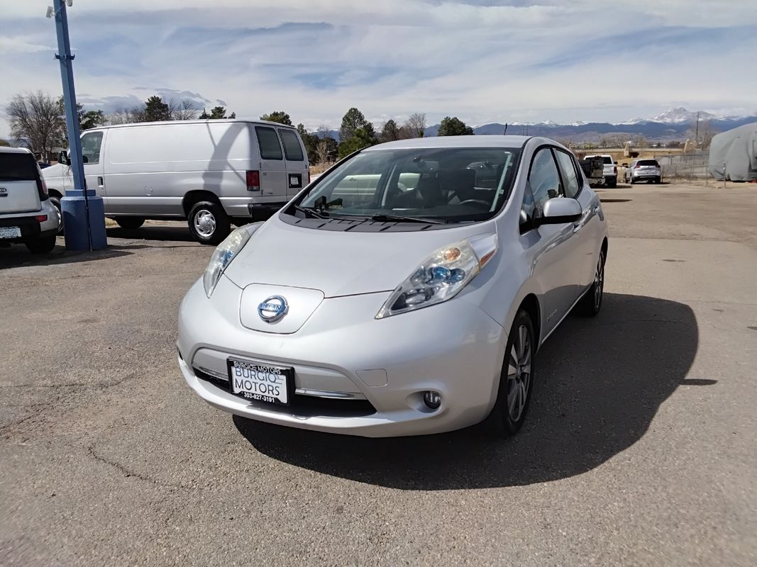 Silver 2013 Nissan LEAF SL Hatchback Front-Wheel Drive Automatic