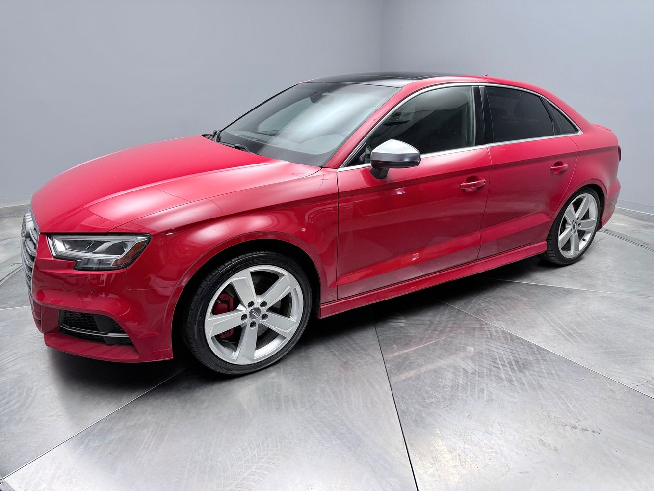 2018 Audi S3 2.0T quattro S tronic Premium Plus's photo