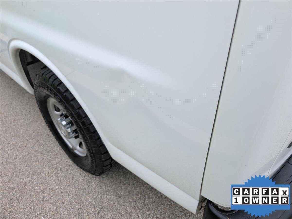 2018 Chevrolet Express 38